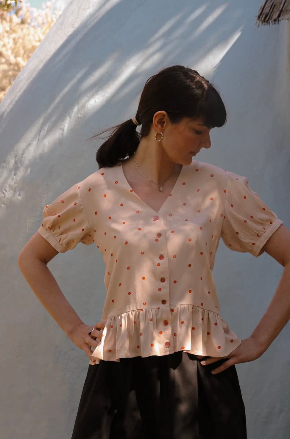 Tomato dots frilled shirt